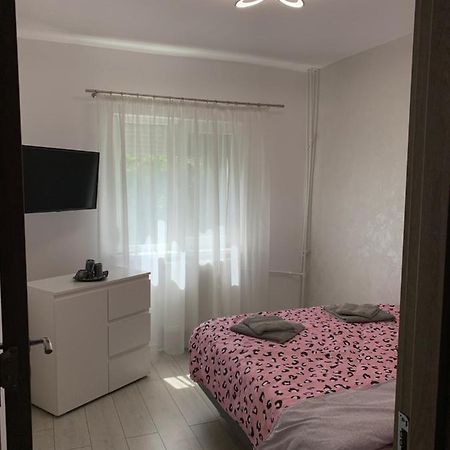 Apartament Regim Hotelier Oradea Exterior foto